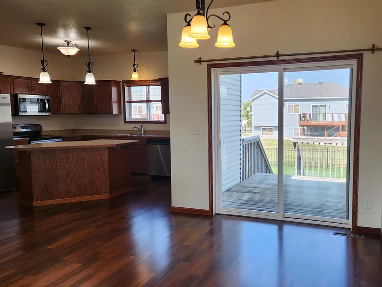 Kitchen/Dining