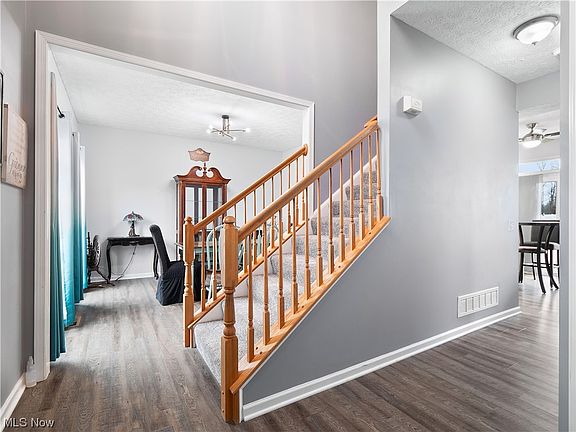 5th image of 5767 Rosemont Way