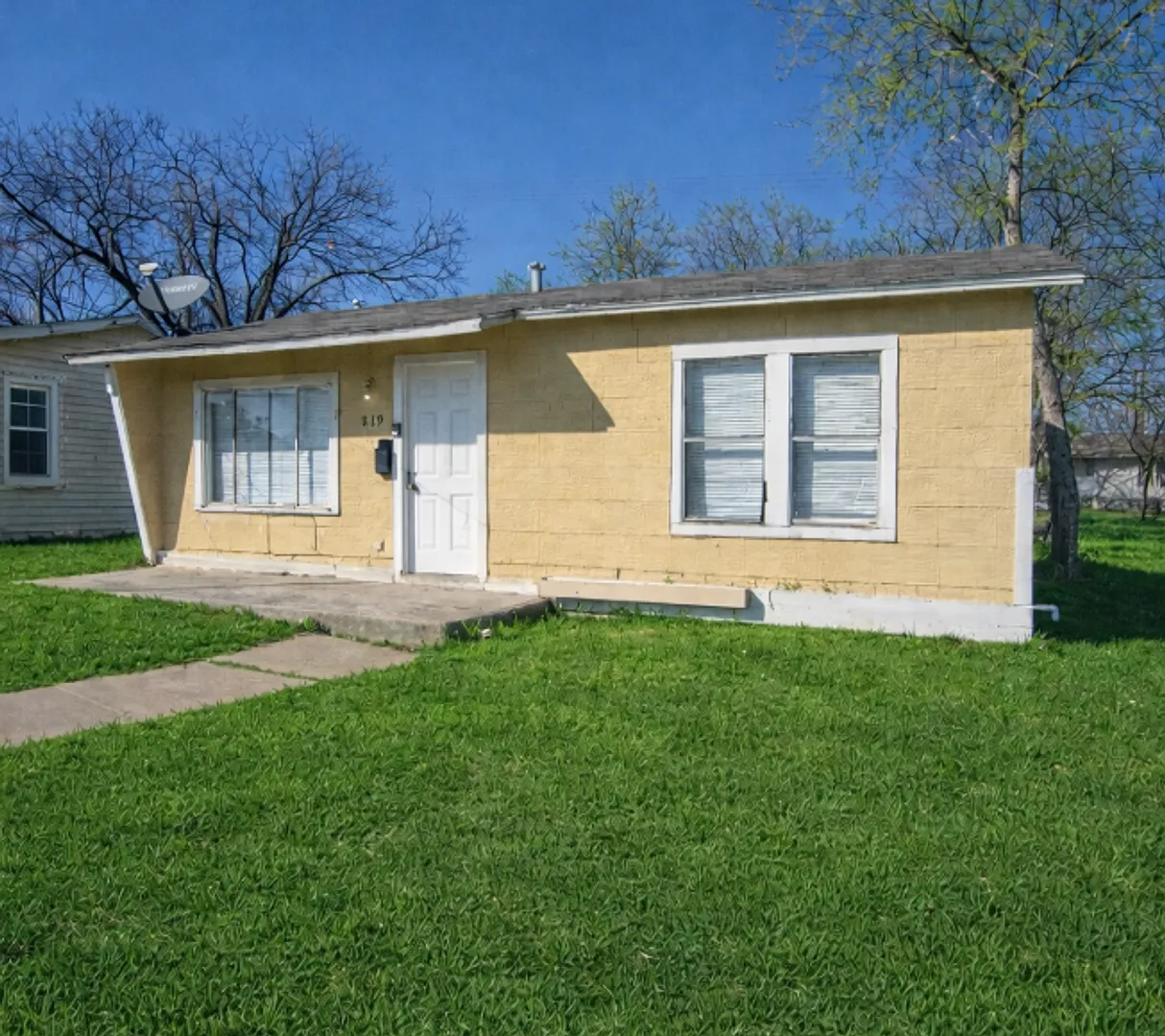 Great Home Near AT&T Center and Downtown! — Photo 3