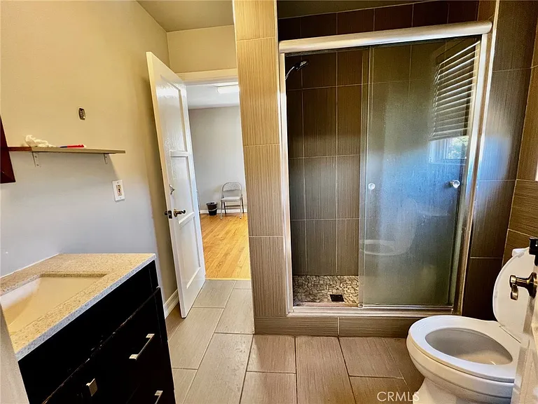 913 W 21st — Photo 31