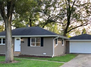 1837 Maplewood Dr, Lindenhurst, IL