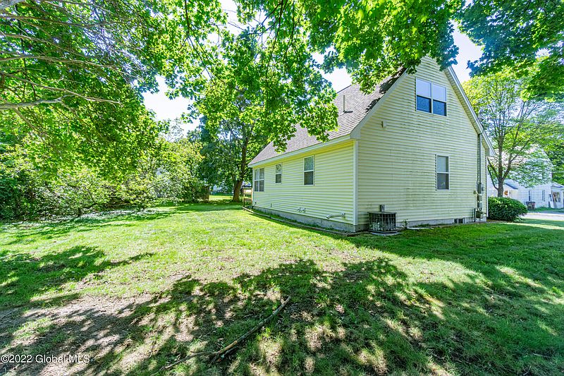5th image of 568 Lower Allen Street