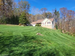 854 Breckenwood Ct, Asheboro, NC 27203