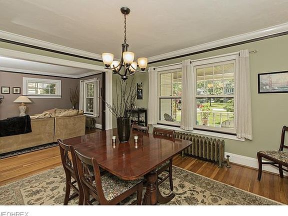5th image of 1254 Manor Park Ave