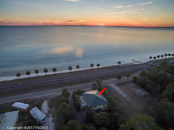 2nd image of 2492 Bay View Dr