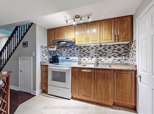 6 Harness Cir, Markham, ON L3S1X8