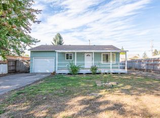 2480 D St, Springfield, OR 97477