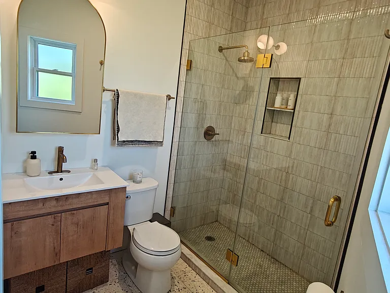 104 Ege Ave #2 — Photo 7