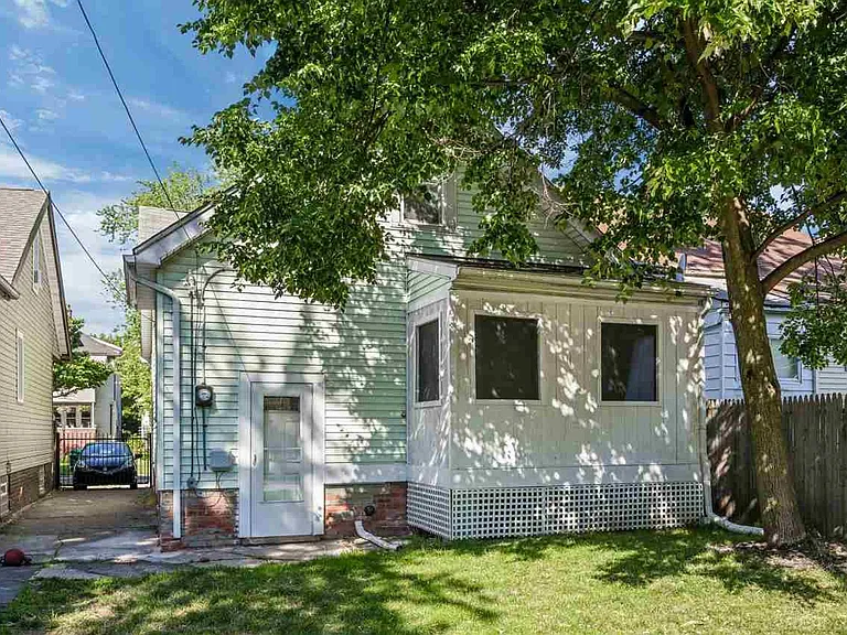 1348 Wayburn St — Photo 20
