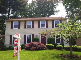 10325 Steamboat Landing Ln, Burke, VA 22015