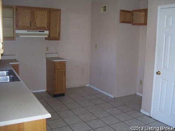 5th image of 2041 Bashford Manor Ln
