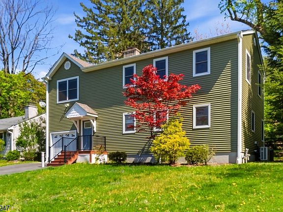 3rd image of 31 Lakeview Rd