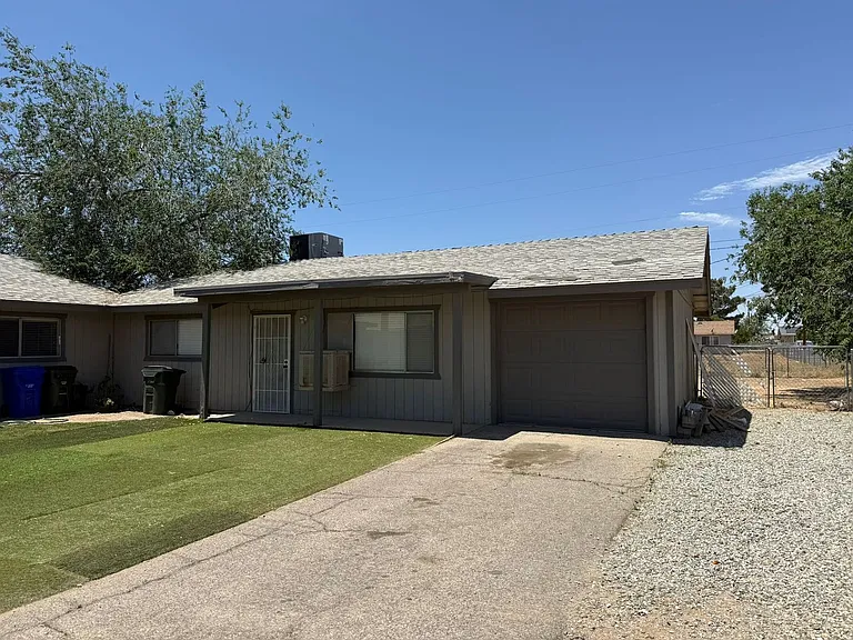 13340 Navajo Rd — Photo 16