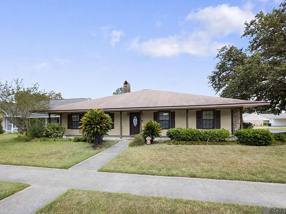 2nd image of 1647 Tallwood Dr