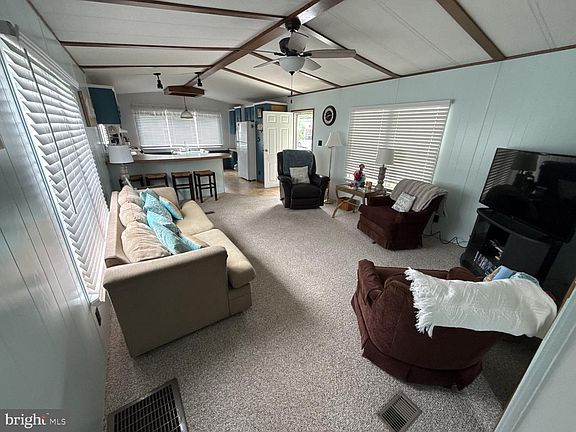 5th image of 31623 Renee Rd