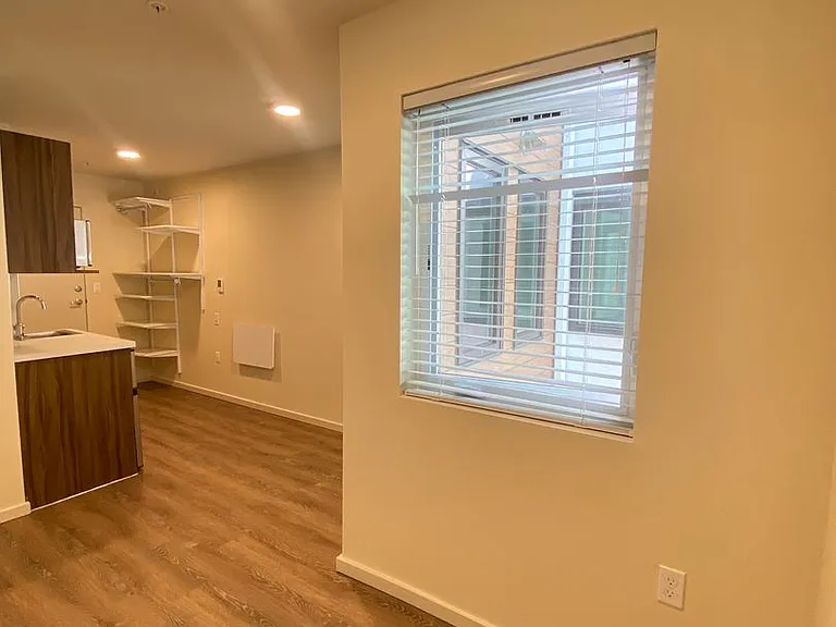 Plaza Apartments — Photo 162