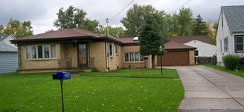 1st image of 32 Groell Ave