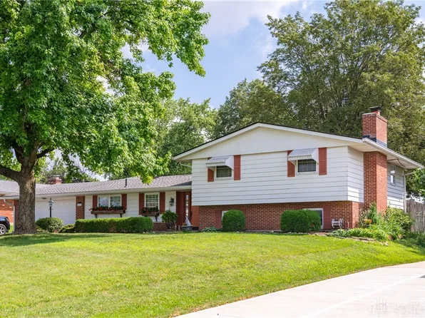 544 Rising Hill Dr, Fairborn, OH 45324