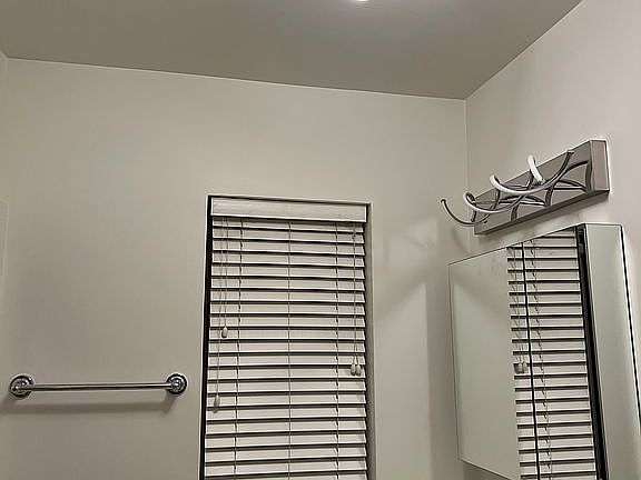 2nd image of 10939 S Longwood Dr #1
