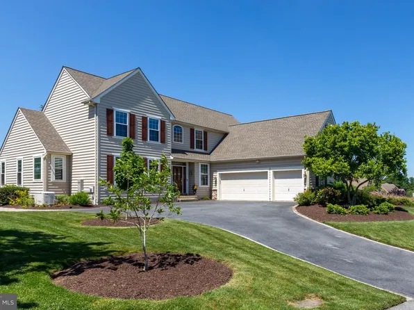 115 Turnberry Dr, Avondale, PA 19311