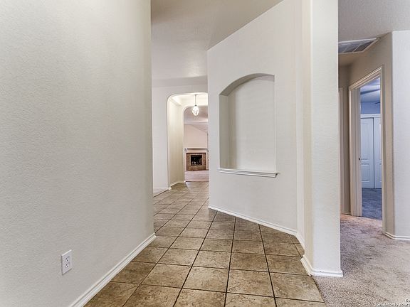 4th image of 26339 WALDEN OAK