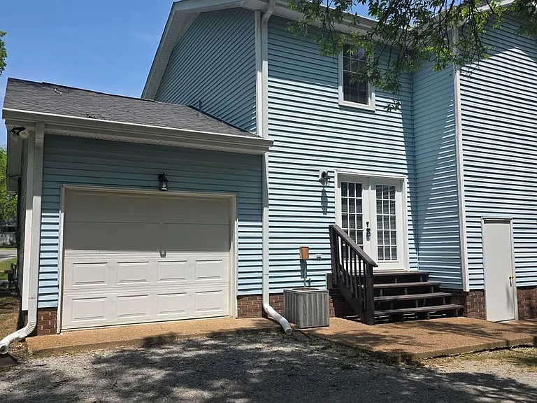 104 Twin Oaks Ct #B — Photo 5