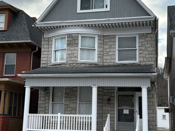 1055 Logan Ave #1