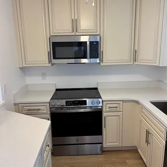 7405 Bay Island Dr S #220 — Photo 5