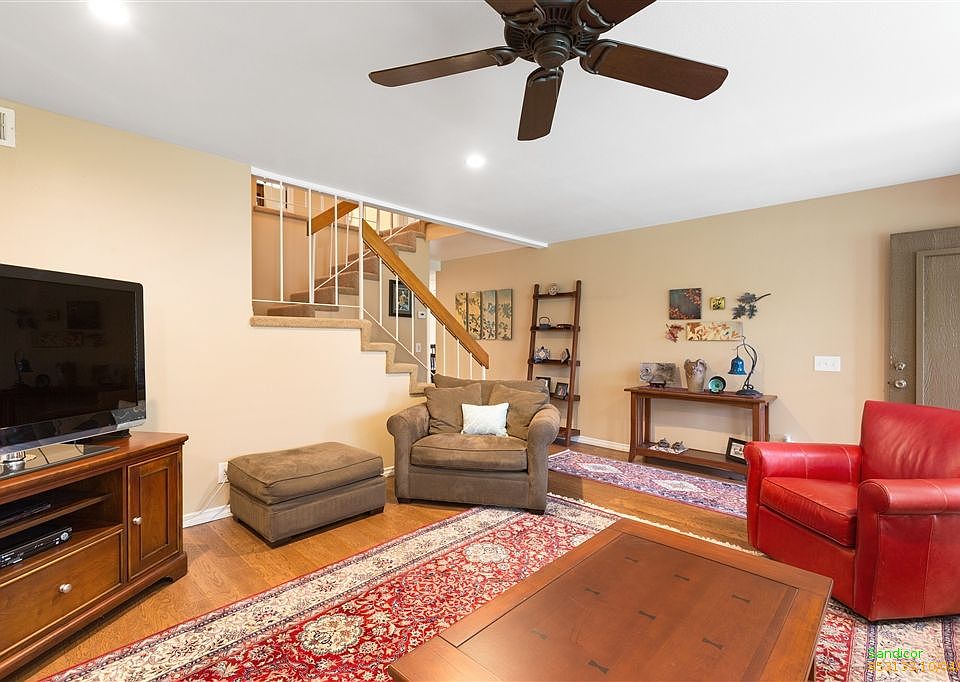 1st image of 10131 Gayuba Ln