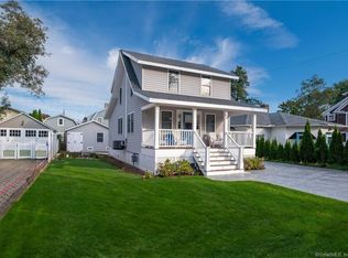 99 E Wharf Rd, Madison, CT 06443