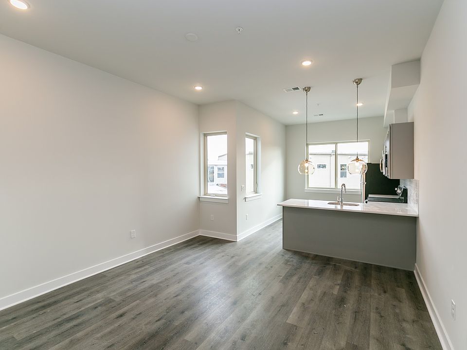 2nd image of 19 S 44th St #6