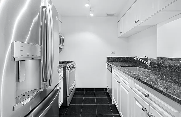 Rented by Mirador Real Estate | media 21