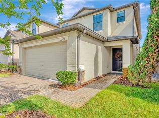 2705 Garden Falls Dr, Brandon, FL 33511