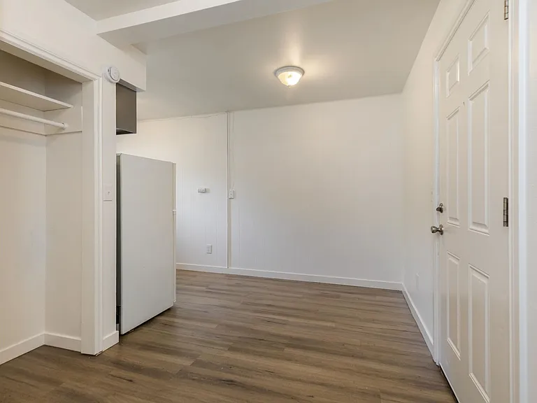 Timberline Apartments — Photo 11