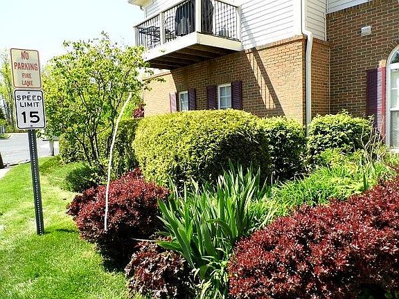 2nd image of 5952 E Island Dr #D