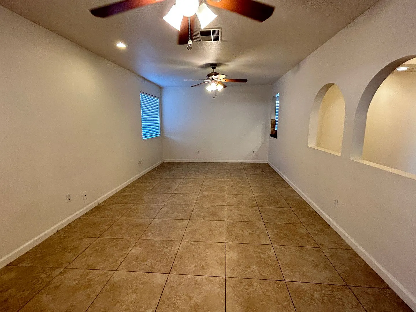 Beautifully Updated Home-No Hoa! — Photo 4