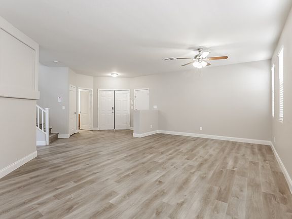 4th image of 704 Blue Barrel St