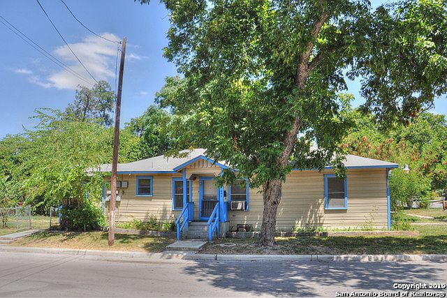 1st image of 641 W Magnolia Ave