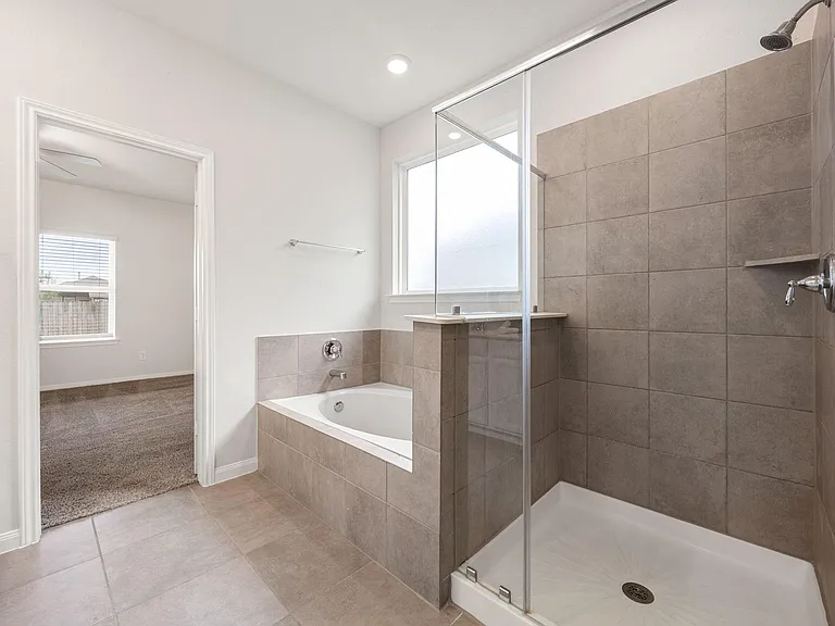 2226 Royal Ann Way — Photo 15