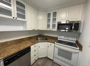 211 Lake Ave APT 4, Lake Worth, FL 33460