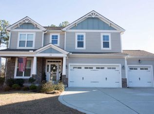24 Wicker Cir, Spring Lake, NC 28390