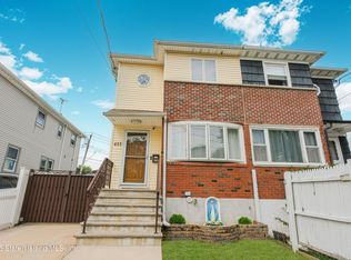 453 Mill Rd, Staten Island, NY 10306