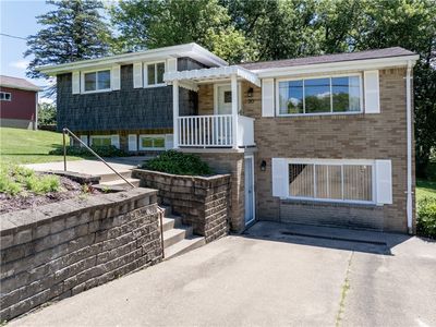 20 McCarrell Rd, Hickory, PA, 15340