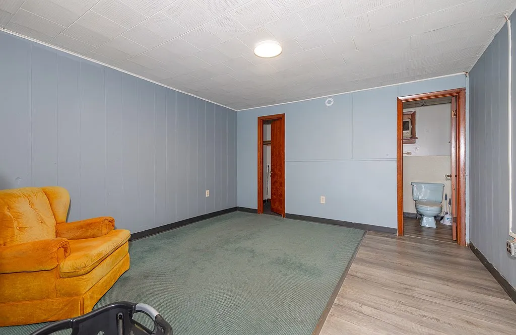 1 bed, 1524 sqft, $800 — Photo 2