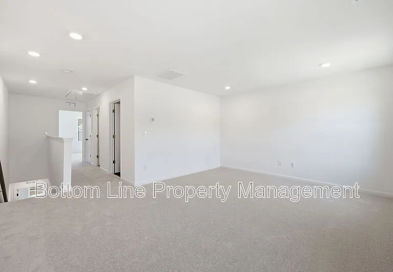 2308 Oakwood Meadows Ct — Photo 40