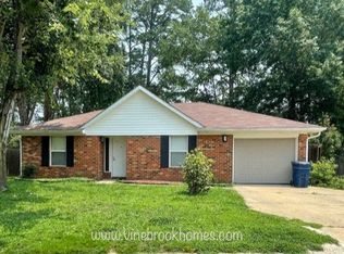 119 Pembroke Ct, Raeford, NC 28376