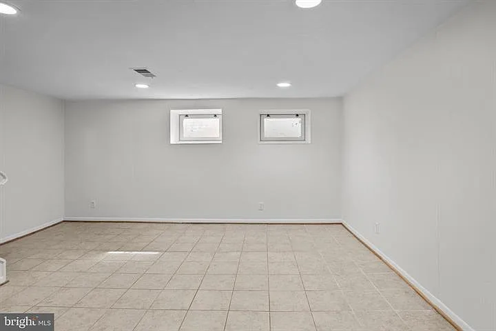 3305 S Wakefield St #A — Photo 21