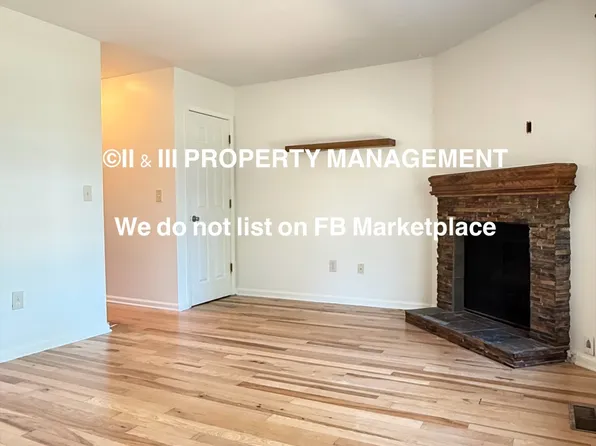 8660 W 109th St, Overland Park, KS 66210