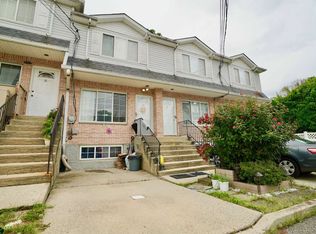 29 Opus Ct, Staten Island, NY 10304