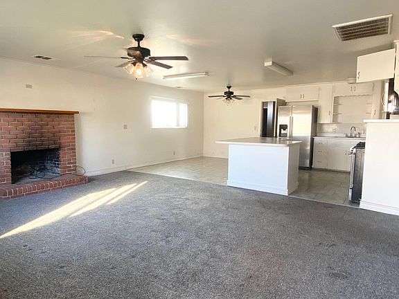 2nd image of 601 N Acacia St
